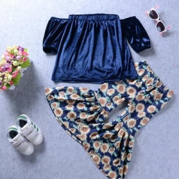 Girls Off Shoulder Crushed Velvet Crop Top and Sunflower Pants - Picture 6 of 9